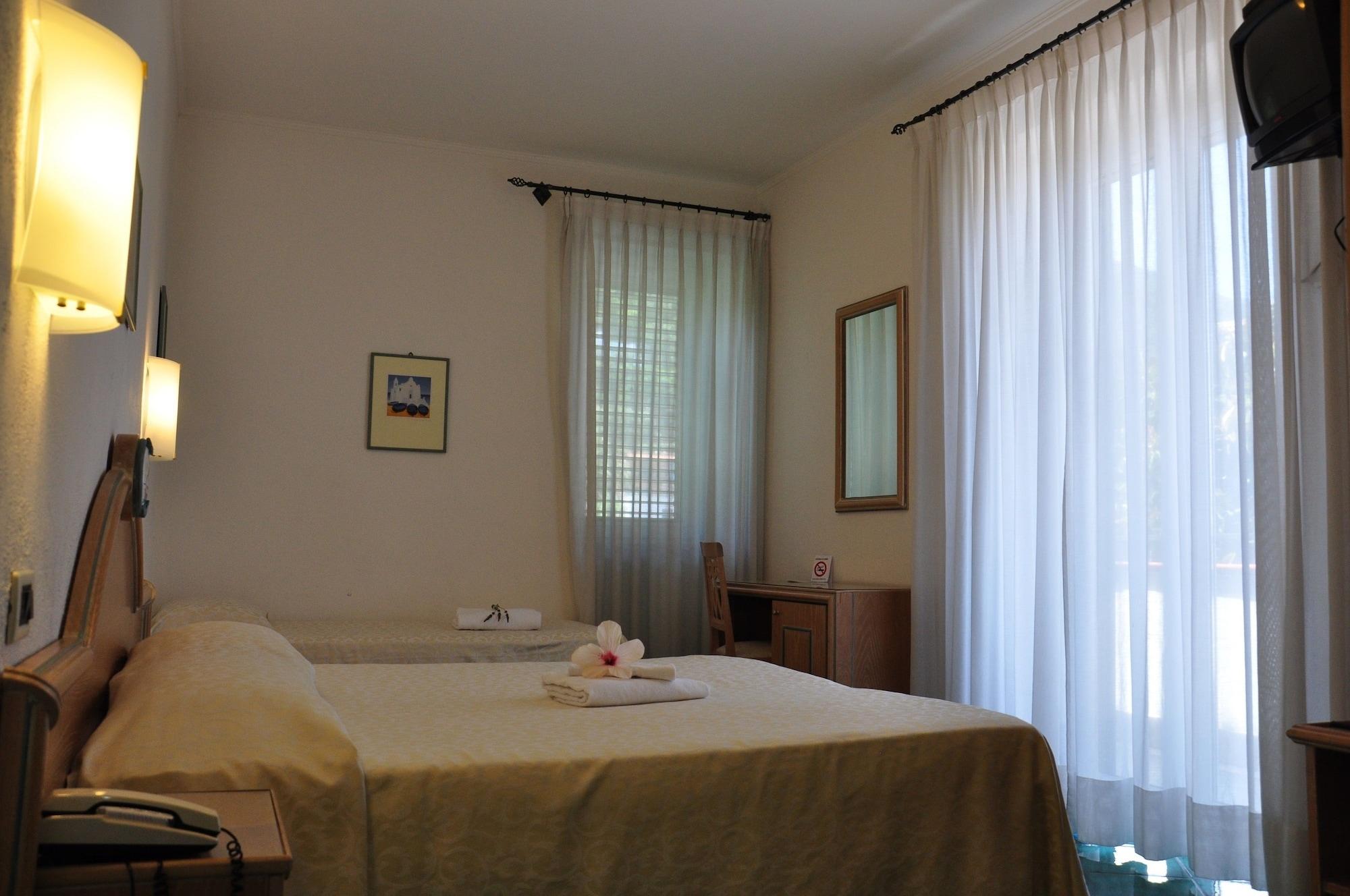 Hotel La Marticana Искья Экстерьер фото