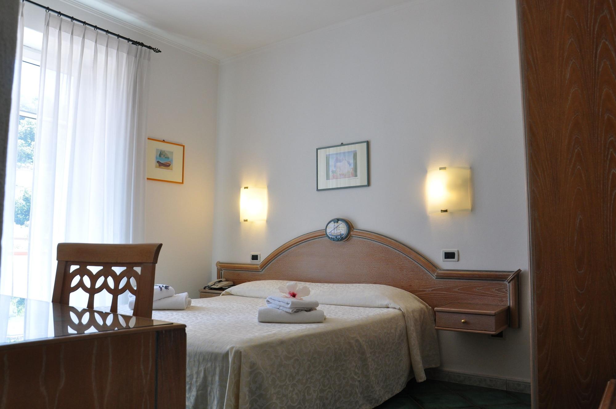 Hotel La Marticana Искья Экстерьер фото