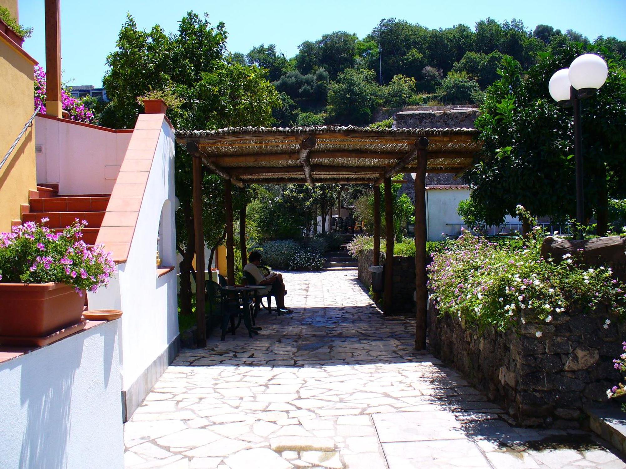 Hotel La Marticana Искья Экстерьер фото
