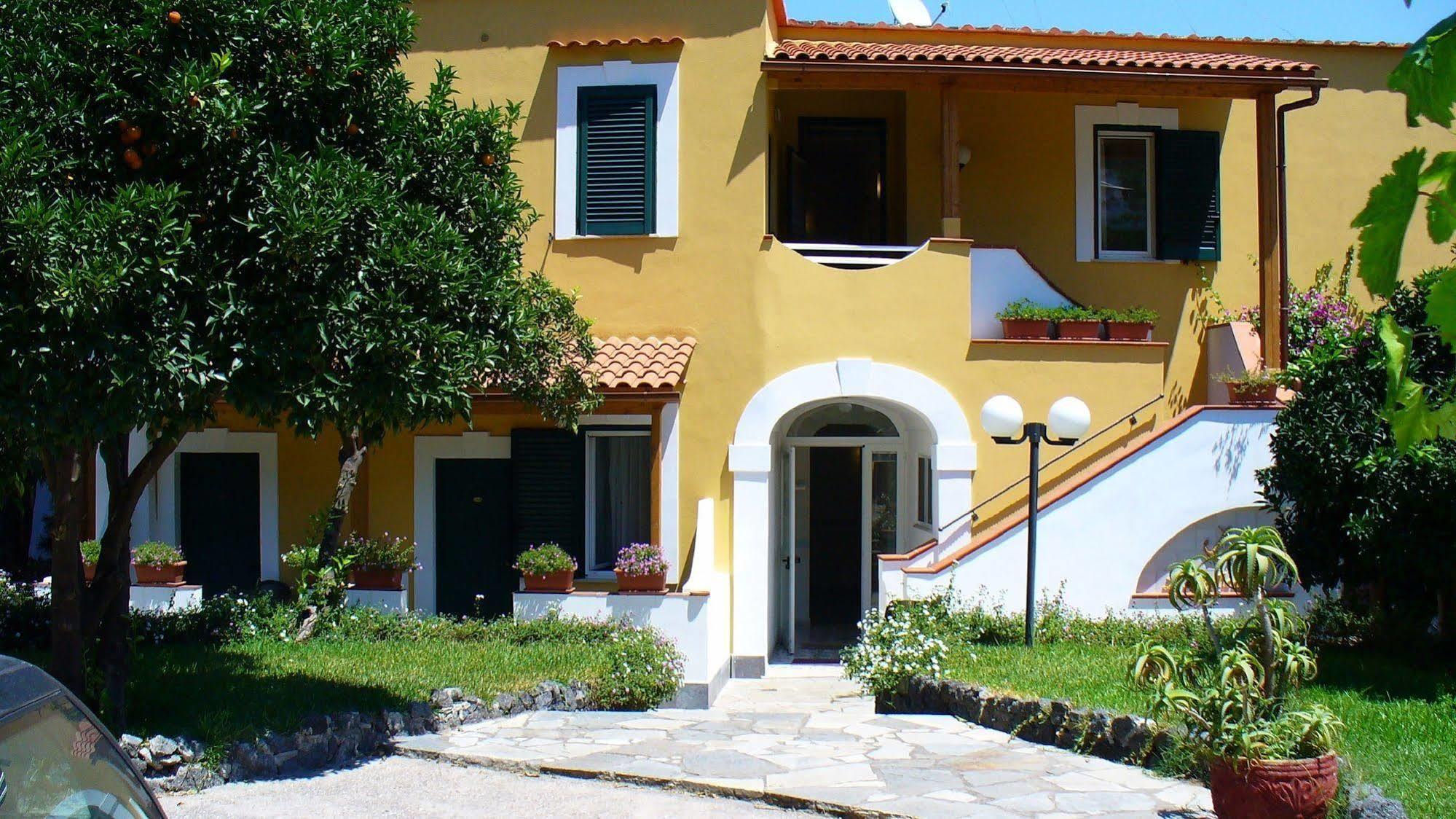 Hotel La Marticana Искья Экстерьер фото
